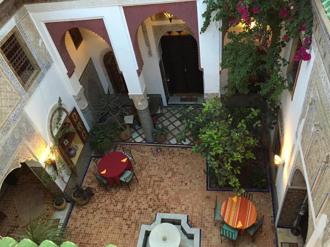 Riad El Ma Meknès Exteriör bild