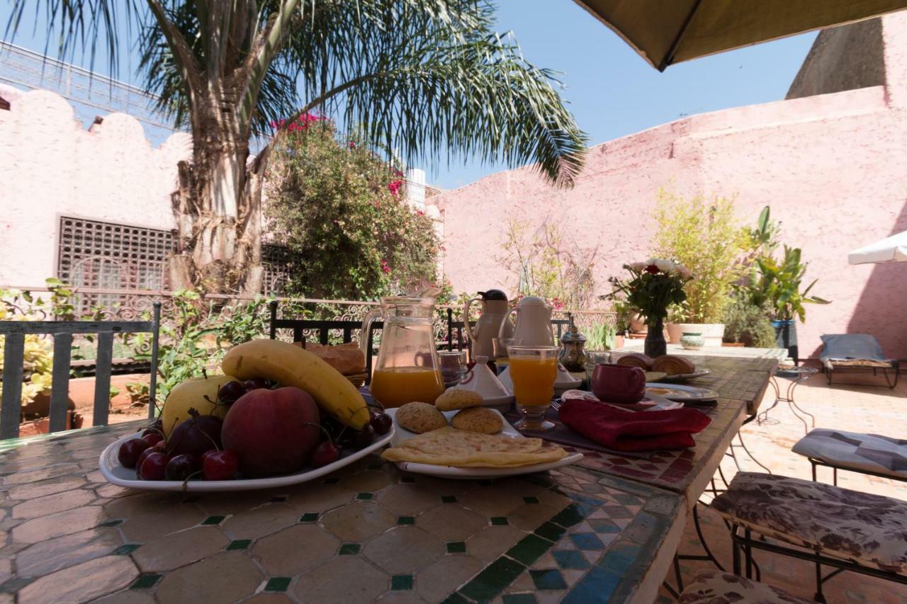 Riad El Ma Meknès Exteriör bild