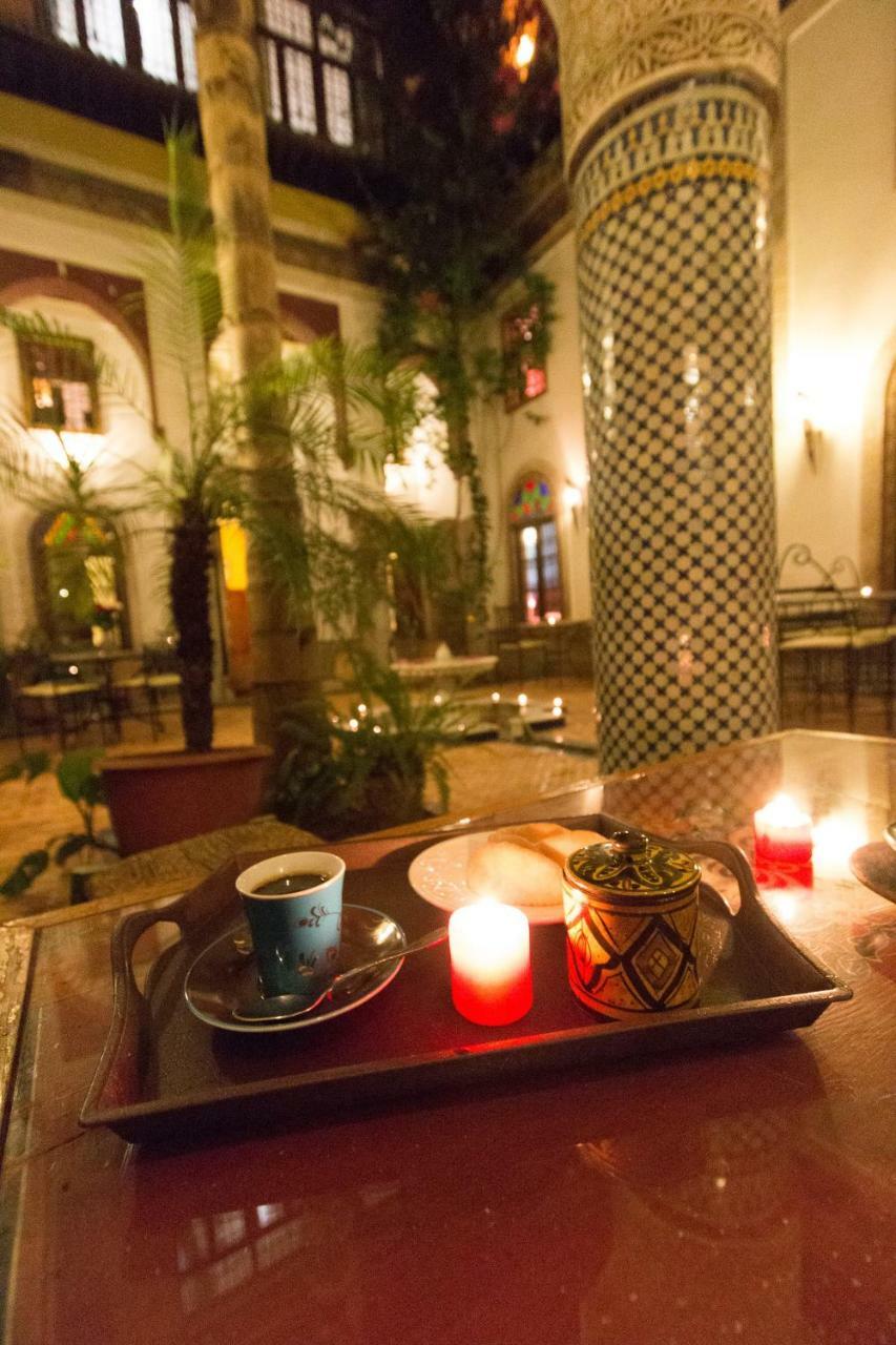 Riad El Ma Meknès Exteriör bild